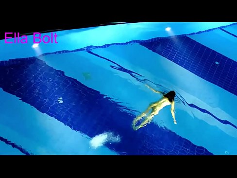 ❤️ මට නැරඹීම නැවැත්විය නොහැක, තරුණ රන්වන්තිය ELLA BOLT නිවාඩු නිකේතනයේ තටාකයේ නිරුවතින් පිහිනීමට හසු විය Porno vk si.tubesexer-com.ru ❌❤